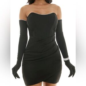 ✨NWT✨ Emerald Sundae Rhinestone Trimmed Dress